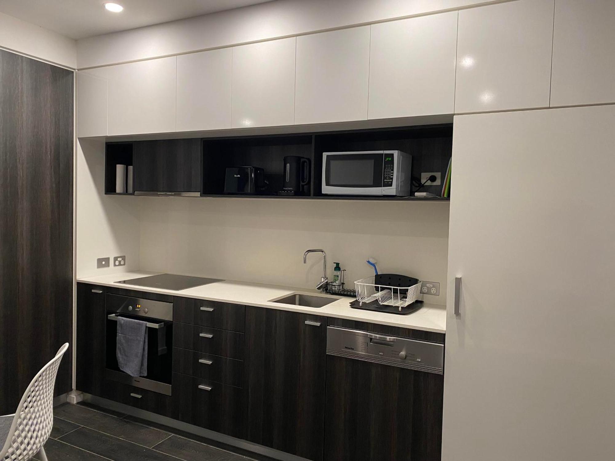 Modern Quiet 1 & 2 Bed Apt Opposite Albert Park Мелбърн Екстериор снимка