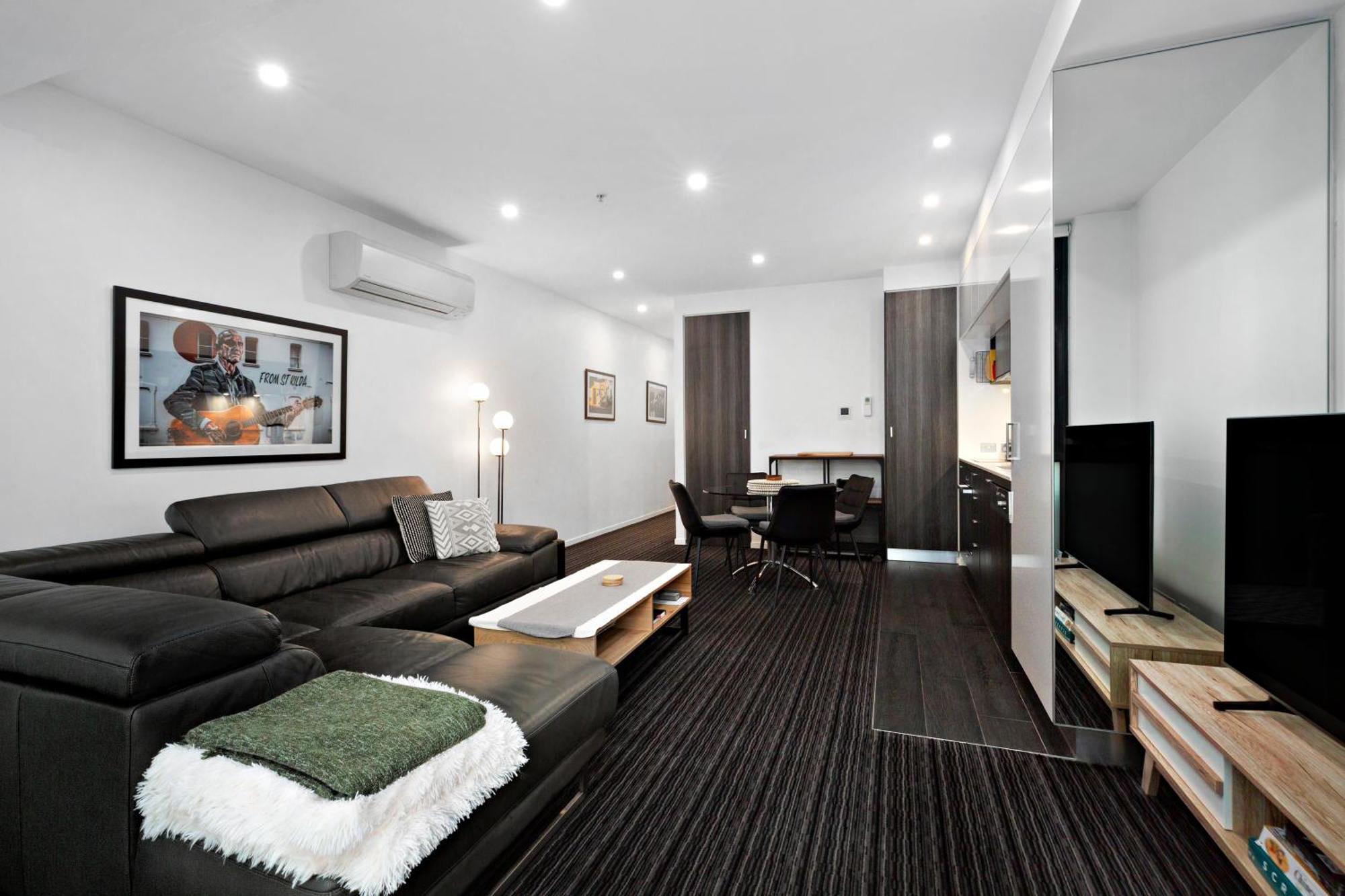 Modern Quiet 1 & 2 Bed Apt Opposite Albert Park Мелбърн Екстериор снимка